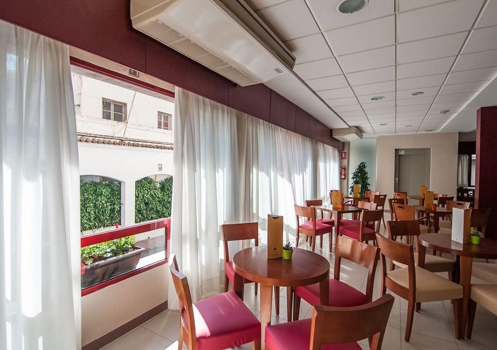 Rh Sol Hotel